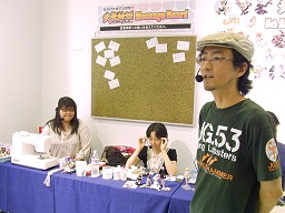 画像ギャラリー No.007のサムネイル画像 / 「武装神姫」5周年! コナミスタイル東京ミッドタウン店で行われた鳥山プロデューサー1日店長イベントの大盛況ぶりをレポート