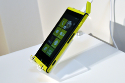 ꡼ No.007Υͥ / Windows Phone 7.5о졣1ƤٻKDDIüIS12TסXbox LIVE⤤ʹƤھɲá