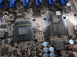 ꡼ No.007Υͥ / X79PCIe 3.0бαDIMMݡ4礫ԤΥޥܡɳȯΩ夲SapphireˤʹƤ