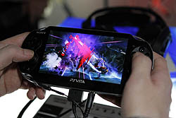 ꡼ No.010Υͥ / E3 2011PS VitaѡBLAZBLUE CONTINUUM SHIFT II PLUSʲˡפΥǥǤE3θץ쥤ʼʳƮ򤤤ĤǤɤǤ