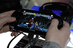꡼ No.012Υͥ / E3 2011PS VitaѡBLAZBLUE CONTINUUM SHIFT II PLUSʲˡפΥǥǤE3θץ쥤ʼʳƮ򤤤ĤǤɤǤ