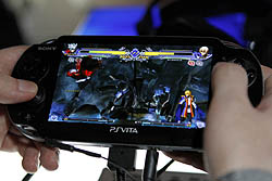 ꡼ No.016Υͥ / E3 2011PS VitaѡBLAZBLUE CONTINUUM SHIFT II PLUSʲˡפΥǥǤE3θץ쥤ʼʳƮ򤤤ĤǤɤǤ