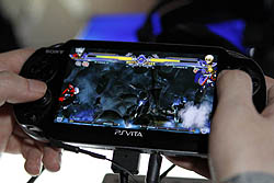 ꡼ No.018Υͥ / E3 2011PS VitaѡBLAZBLUE CONTINUUM SHIFT II PLUSʲˡפΥǥǤE3θץ쥤ʼʳƮ򤤤ĤǤɤǤ