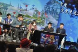 画像集#006のサムネイル/全16チームで頂点が争われた「大乱闘スマッシュブラザーズ 2on2プレミアムファイト」決勝トーナメント。桜井政博氏も登場して会場は大盛り上がり