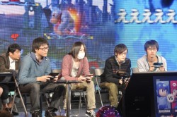 画像集#016のサムネイル/全16チームで頂点が争われた「大乱闘スマッシュブラザーズ 2on2プレミアムファイト」決勝トーナメント。桜井政博氏も登場して会場は大盛り上がり