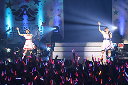画像ギャラリー No.023のサムネイル画像 / 全国ツアーの開幕を告げるアイマス8周年記念ライブ,「THE IDOLM@STER 8th ANNIVERSARY HOP!STEP!!FESTIV@L!!! @NAGOYA0707」レポート