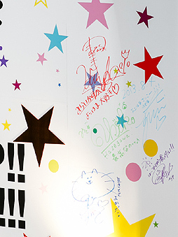 画像ギャラリー No.021のサムネイル画像 / 赤羽根健治氏もサプライズ出演した「THE IDOLM@STER 8th ANNIVERSARY HOP!STEP!!FESTIV@L!!!」横浜公演の模様をレポート