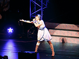 画像ギャラリー No.042のサムネイル画像 / 赤羽根健治氏もサプライズ出演した「THE IDOLM@STER 8th ANNIVERSARY HOP!STEP!!FESTIV@L!!!」横浜公演の模様をレポート