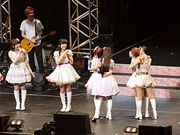 画像ギャラリー No.062のサムネイル画像 / 赤羽根健治氏もサプライズ出演した「THE IDOLM@STER 8th ANNIVERSARY HOP!STEP!!FESTIV@L!!!」横浜公演の模様をレポート