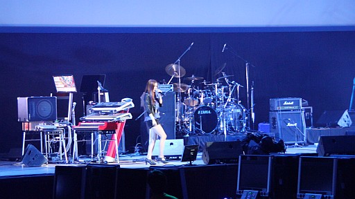 画像ギャラリー No.038のサムネイル画像 / 次々と飛び出す妙技に大熱狂,横浜に5000人の“アークファン”が集結した創立25周年記念イベント「ARC SYSTEM WORKS FESTIVAL」をレポート