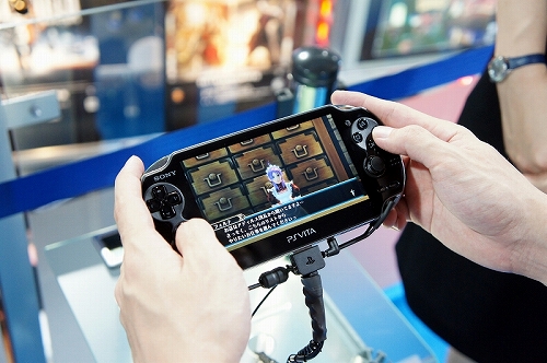 ꡼ No.017Υͥ / TGS 2011ϥץ饯ȤȥꥢɡROפη줬̤PS Vitaܳʥ֥饰ʥ ǥåץץ쥤ݡ