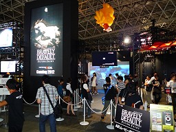 ꡼ No.002Υͥ / TGS 2011ϥ˥å֡ǡBRAVELY DEFAULTפARɤ򥲥åȤ衪ҥ󤬸꤫ƤARࡼӡθ