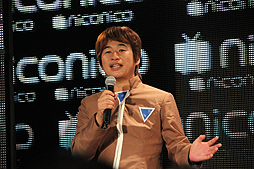 画像ギャラリー No.004のサムネイル画像 / 「ヱヴァ」とのコラボも明らかにされた「niconico」新バージョン“Q”発表会レポート。PS Vita版「ニコニコ」の生配信機能もお披露目