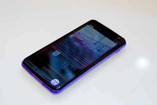 画像ギャラリー No.015のサムネイル画像 / ソフトバンクモバイル&ウィルコム,PHS+3G通信対応や放射線測定機能付きスマートフォン,下り最大110Mbpsのモバイルルーターなど,2012年夏モデルを発表