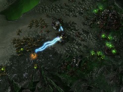 ꡼ No.010Υͥ / G-Star 2011ϡStarCraft II: Heart of the Swarmץץ쥤ݡȡץࡼӡǺܡKerriganɤҡ˥åȤȤо