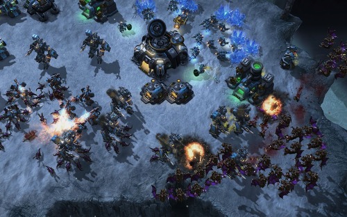 ꡼ No.017Υͥ / G-Star 2011ϡStarCraft II: Heart of the Swarmץץ쥤ݡȡץࡼӡǺܡKerriganɤҡ˥åȤȤо