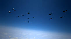꡼ No.002Υͥ / WarBirds 2012פΥץ¥ƥȤ饹ȡɴͤΥץ쥤䡼Ĥ˽ޤä臘Хåȥե饤ȥߥ졼