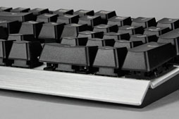 画像ギャラリー No.003のサムネイル画像 / 【PR】Corsairが放つゲーマー向け新ブランド「Vengeance」。そのFPSゲーマー用キーボードに触ってみた