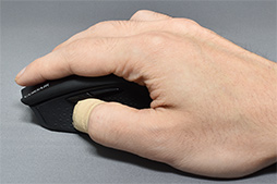 画像ギャラリー No.025のサムネイル画像 / 【PR】Corsairの新型ワイヤレスマウス「HARPOON RGB WIRELESS」は,低遅延で通信障害にも強い新方式と安定したセンサー性能に注目だ