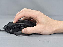 画像ギャラリー No.027のサムネイル画像 / 【PR】10ボタン搭載のCorsair製マウス「NIGHTSWORD RGB」レビュー。ジャンルを選ばず使える多ボタンマウスの実力を検証する