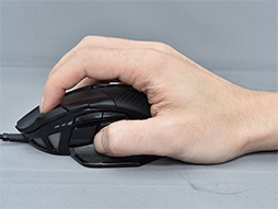 画像ギャラリー No.028のサムネイル画像 / 【PR】10ボタン搭載のCorsair製マウス「NIGHTSWORD RGB」レビュー。ジャンルを選ばず使える多ボタンマウスの実力を検証する