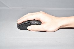 ꡼ No.019Υͥ / PRCorsairο磻쥹ޥSABRE RGB PRO WIRELESSפ79gηڤȰ䤹ܥǥ̥Ϥ