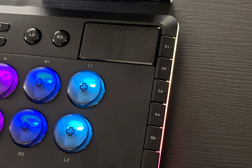 画像ギャラリー No.009のサムネイル画像 / 40cm未満のコンパクトなフルキーボードから初のレバーレスアケコンまで,Corsairがゲーマー向けデバイスを一斉に発表