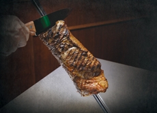 画像ギャラリー No.015のサムネイル画像 / 実物大のタイラントとグルメなひとときを過ごせる「バイオハザード カフェ&グリル S.T.A.R.S.」は7月13日オープン。内覧会レポートと川田将央氏へのインタビューを掲載