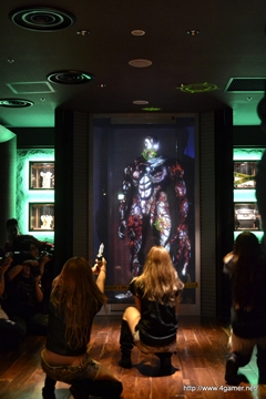 画像ギャラリー No.037のサムネイル画像 / 実物大のタイラントとグルメなひとときを過ごせる「バイオハザード カフェ&グリル S.T.A.R.S.」は7月13日オープン。内覧会レポートと川田将央氏へのインタビューを掲載