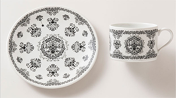 画像ギャラリー No.005のサムネイル画像 / ポケモンセンター新商品情報。ゴーストタイプのポケモン達とシャンデラをモチーフにしたゴシック柄のグッズを9月14日発売