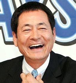 画像ギャラリー No.006のサムネイル画像 / 「大熱狂!!プロ野球カード」中畑 清監督出演のTVCMを16日からオンエア