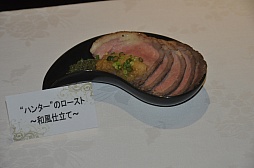 画像ギャラリー No.004のサムネイル画像 / カプコンバーのグランドメニューが7月19日にリニューアル。「アイルーでパズルー」のゲーム大会も行われた試食会をレポート