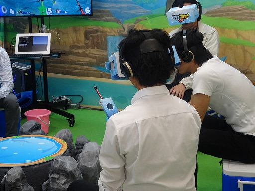 画像ギャラリー No.003のサムネイル画像 / 「釣り★スタVR」体験レポート。会場の椅子はクーラーボックスという徹底ぶり