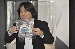 ���������꡼ No.037�Υ���ͥ������ / ���������塼��ʤɤν�Ф������³��ȯɽ��ȯ��ֶ�Ȥʤä��֥ƥ��륺 ���� �������ꥢ2�פΥȡ������硼������θ�����ݡ���