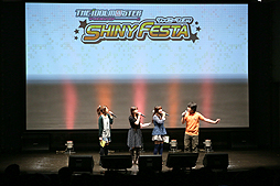 画像ギャラリー No.017のサムネイル画像 / 「アイドルマスター シャイニーフェスタ」のプレミアム先行上映会開催。ゲストにはアニメ監督を務めた錦織敦史氏が登場