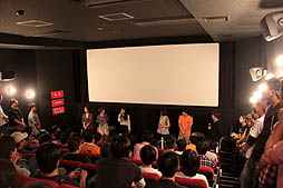 画像ギャラリー No.013のサムネイル画像 / 「シャイニーフェスタ 新作アニメ プレミアム先行上映会」が徳島のマチ★アソビ Vol.9で開催。上映されたアニメは,どのバージョンのものだったのか