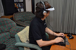 画像ギャラリー No.031のサムネイル画像 / ソニーのヘッドマウントディスプレイ「HMZ-T2」レビュー。第2世代モデルは使い勝手だけでなく「色」も進化した