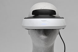 画像ギャラリー No.033のサムネイル画像 / ソニーのヘッドマウントディスプレイ「HMZ-T2」レビュー。第2世代モデルは使い勝手だけでなく「色」も進化した