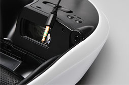 画像ギャラリー No.050のサムネイル画像 / ソニーのヘッドマウントディスプレイ「HMZ-T2」レビュー。第2世代モデルは使い勝手だけでなく「色」も進化した