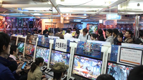 画像集#002のサムネイル/100名以上の腕自慢が秋葉原に集結した「GUILTY GEAR Xrd -SIGN-」第一回公式大会レポート。無差別戦の優勝はまちゃぼー選手