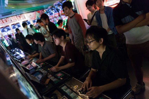 画像集#050のサムネイル/平成枠の出場権をかけ,若手プレイヤーも集結した「あーくれぼ2014」予選。「GUILTY GEAR Xrd」部門フォトレポート(五井・秋葉原・新宿編)