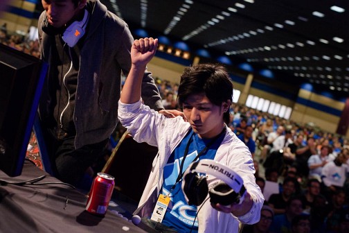 ������#005�Υ���ͥ���/��EVO2014�ϡ֥���IV�׽��ĺ����ï�ʤΤ������褤��ǽ����̤�ޤ�����Evolution 2014�׺ǽ����ޤȤᡣ��BBCP�ס֥��ޥ֥�DX������辡�ˤ����