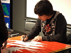 画像集#010のサムネイル/漫画「ウメハラ To live is to game」の続編連載がサプライズ発表された「出張版アールの部屋」イベントレポート。ウメハラ氏に今後の活動を聞いたミニインタビューも