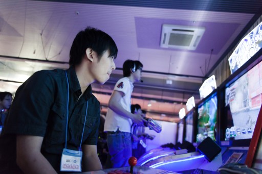 画像ギャラリー No.022のサムネイル画像 / 「ウルIV」×「ガンスト2」の異色のコラボ。ウメハラ&ポッポ小学校チームが圧倒的な強さを見せた「桜花乱舞杯」フォトレポート