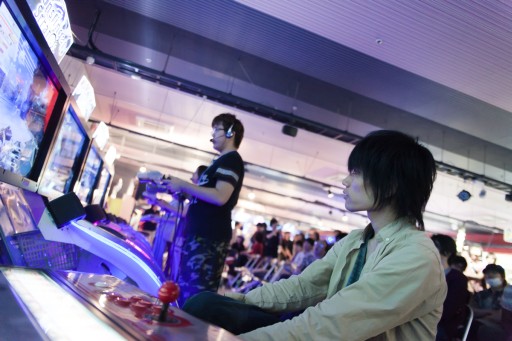 画像ギャラリー No.024のサムネイル画像 / 「ウルIV」×「ガンスト2」の異色のコラボ。ウメハラ&ポッポ小学校チームが圧倒的な強さを見せた「桜花乱舞杯」フォトレポート