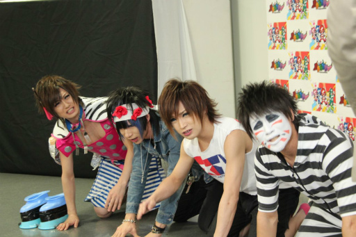 ���������꡼ No.003�Υ���ͥ������ / �֥��ȥ�󥸥㡼��VS.�֥�����ǥ�ܥ�С��פȤΥȥ�֥뤬�ճ���Ÿ���ˡ������ѥ�����ư�����ž����������ܤ�ȯɽ���줿���Բ񸫤��ݡ���