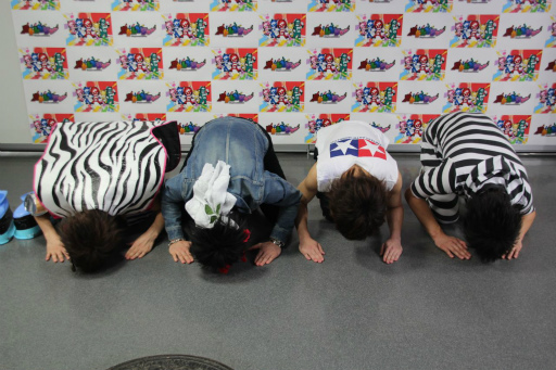 ���������꡼ No.005�Υ���ͥ������ / �֥��ȥ�󥸥㡼��VS.�֥�����ǥ�ܥ�С��פȤΥȥ�֥뤬�ճ���Ÿ���ˡ������ѥ�����ư�����ž����������ܤ�ȯɽ���줿���Բ񸫤��ݡ���