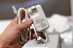 画像集#004のサムネイル/三辺狭額縁デザインが魅力のAQUOS ZETAやXperia Z2 Tabletをじっくりチェック。NTTドコモ2014夏モデルスマートフォンテストレポート(後編)