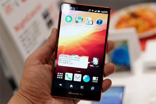 画像集#005のサムネイル/三辺狭額縁デザインが魅力のAQUOS ZETAやXperia Z2 Tabletをじっくりチェック。NTTドコモ2014夏モデルスマートフォンテストレポート(後編)