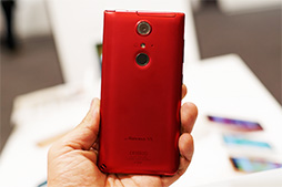 画像集#018のサムネイル/三辺狭額縁デザインが魅力のAQUOS ZETAやXperia Z2 Tabletをじっくりチェック。NTTドコモ2014夏モデルスマートフォンテストレポート(後編)